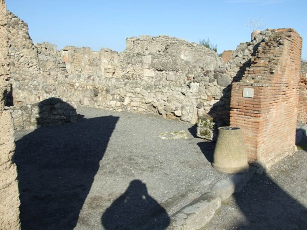 VI.14.1 Pompeii. December 2007. Looking towards east wall from entrance doorway.