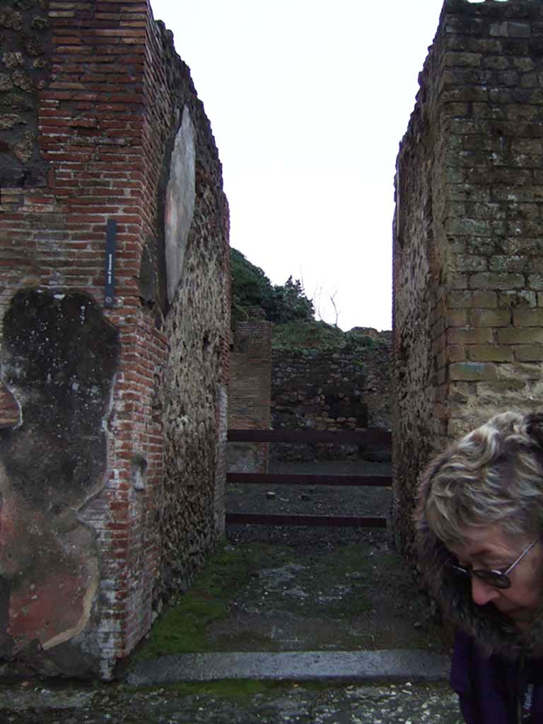 VI.14.30 Pompeii. December 2005. Entrance.