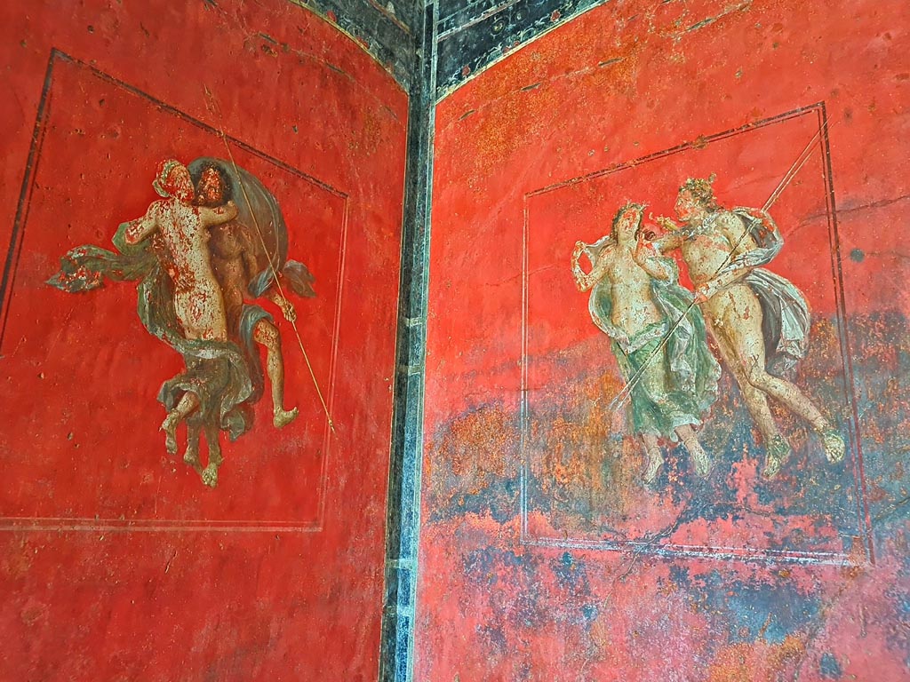 VI.15.1 Pompeii. April 2023. Detail from north-west corner.  Photo courtesy of Giuseppe Ciaramella.