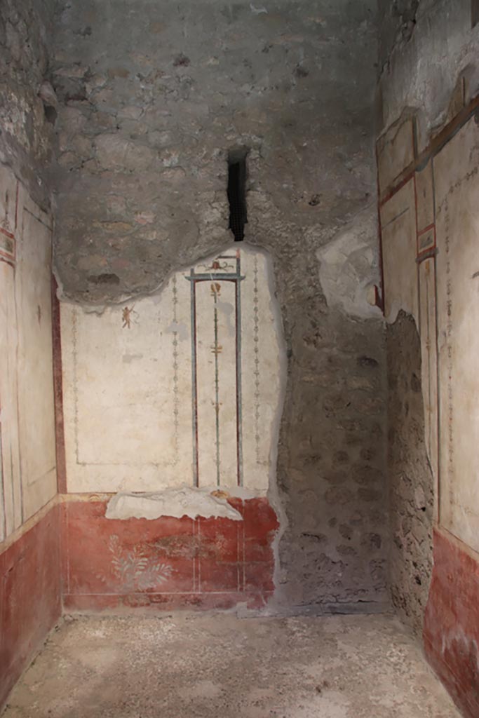 VI.15. I Pompeii. October 2023.
Looking towards south wall of cubiculum. Photo courtesy of Klaus Heese.
