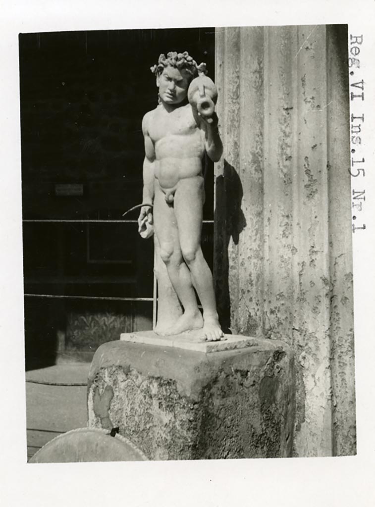 VI.15.1 Pompeii. Pre-1937-39. Marble statue from north-east corner. 
Photo courtesy of American Academy in Rome, Photographic Archive. Warsher collection no. 1388.
