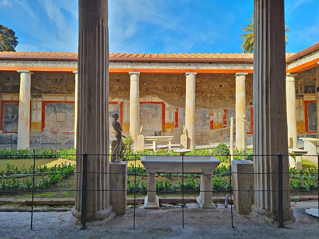 VI.15.1 Pompeii. April 2023. Looking west from east portico. Photo courtesy of Giuseppe Ciaramella.