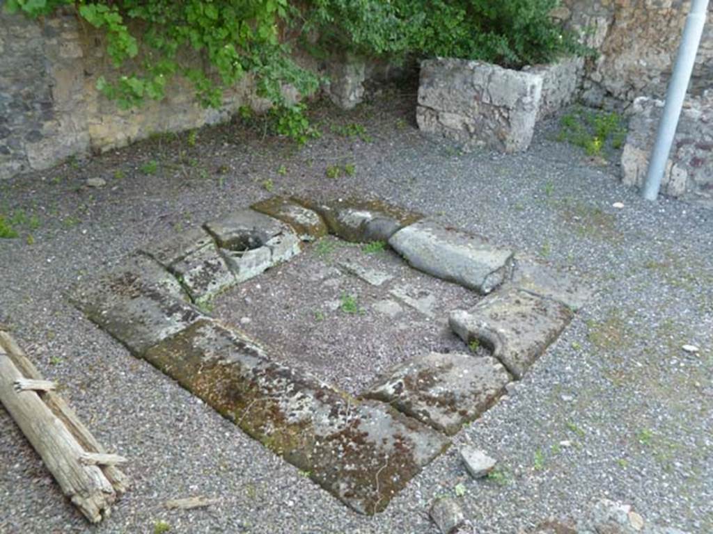 VI.17.16 Pompeii. May 2011. Looking north-west across impluvium in atrium.