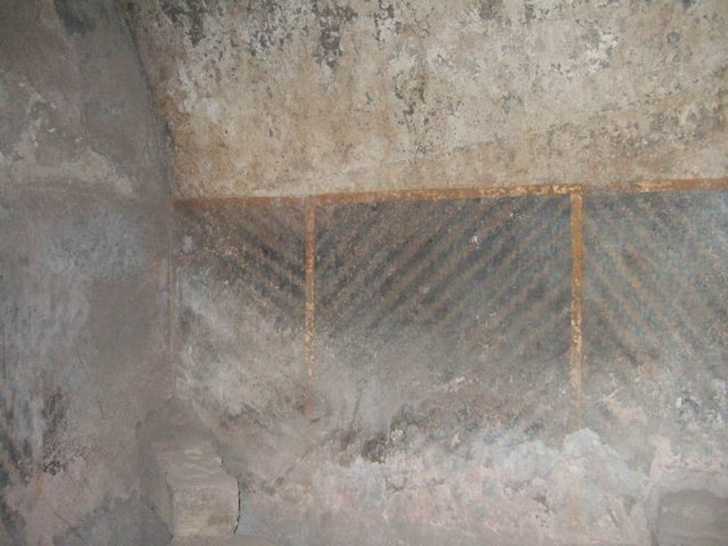 VII.1.8 Pompeii. September 2005. North-west corner of latrine O.