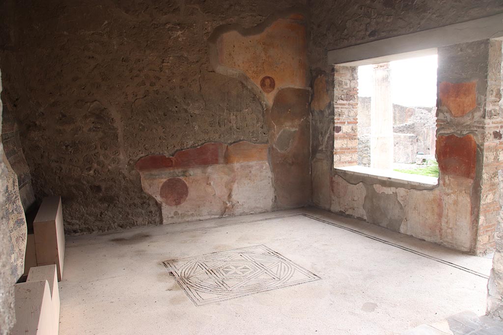 VII.7.5 Pompeii. October 2024. Room (n), looking towards south wall and west wall with window. Photo courtesy of Klaus Heese.