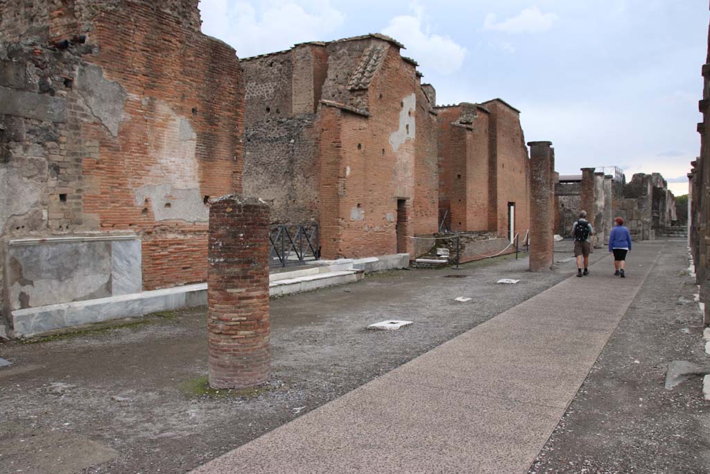 VII.8 Pompeii Forum. October 2020. Looking west along south side. Photo courtesy of Klaus Heese.