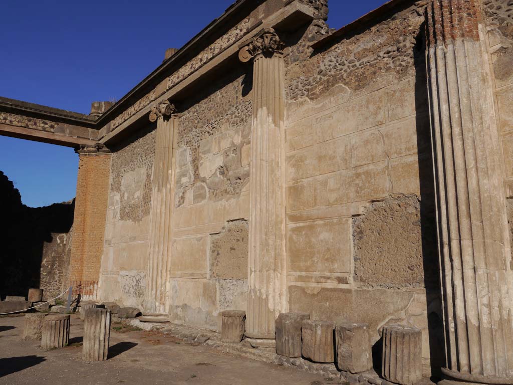 VIII.1.1 Pompeii. September 2018. Looking along north wall in north-west corner. 
Foto Anne Kleineberg, ERC Grant 681269 DÉCOR.
