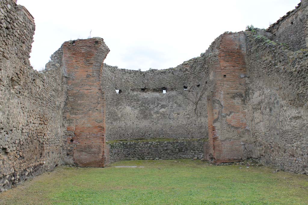 VIII.2.10 Pompeii. March 2014. Looking south.
Foto Annette Haug, ERC Grant 681269 DÉCOR.
