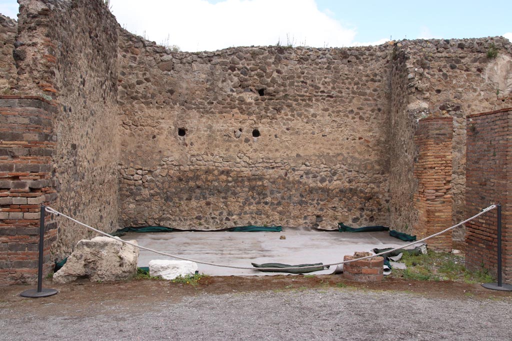 VIII.2.14 Pompeii. May 2024. Looking towards open room on north side of atrium. Photo courtesy of Klaus Heese.