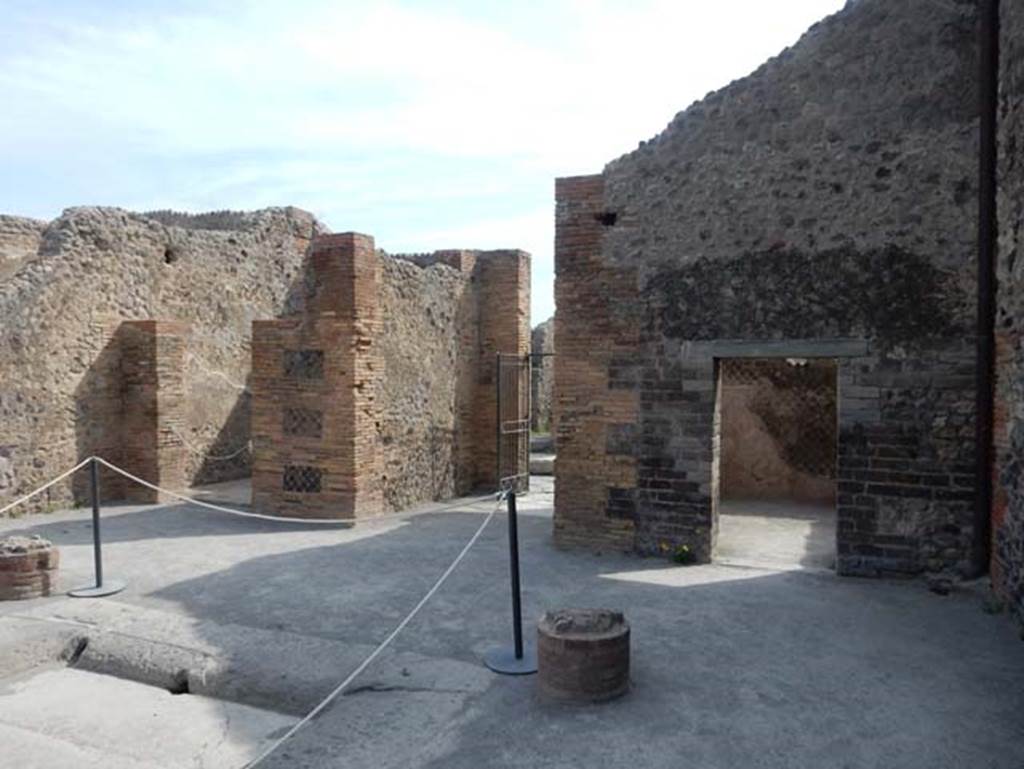 VIII.2.14 Pompeii. May 2017. Looking towards east side of atrium. Photo courtesy of Buzz Ferebee.