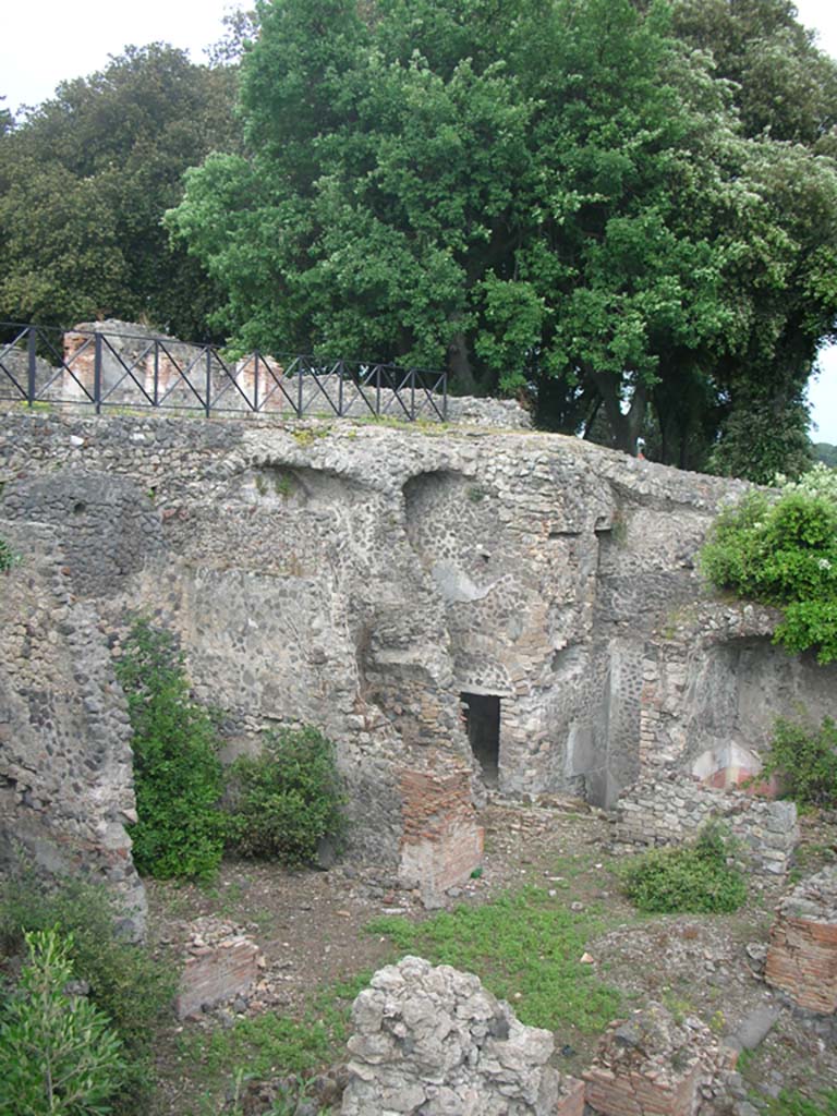 VIII.2.39 Pompeii. May 2011. 
First lower floor, looking north-east towards doorway to room f in corridor a’, with steps to second lower floor, centre right. 
Photo courtesy of Ivo van der Graaff.
