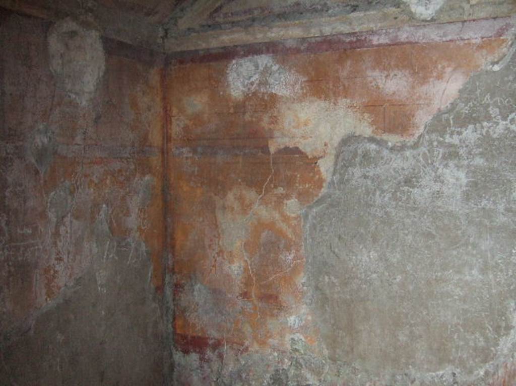 VIII.2.39 Pompeii. May 2006. Room 06, tepidarium, north-west corner.