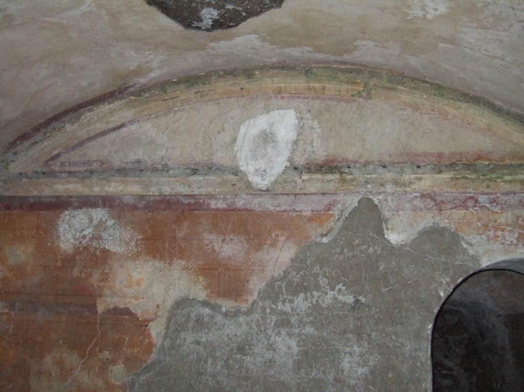 VIII.2.39 Pompeii. May 2006. Room 06, tepidarium, north wall with vaulted ceiling.