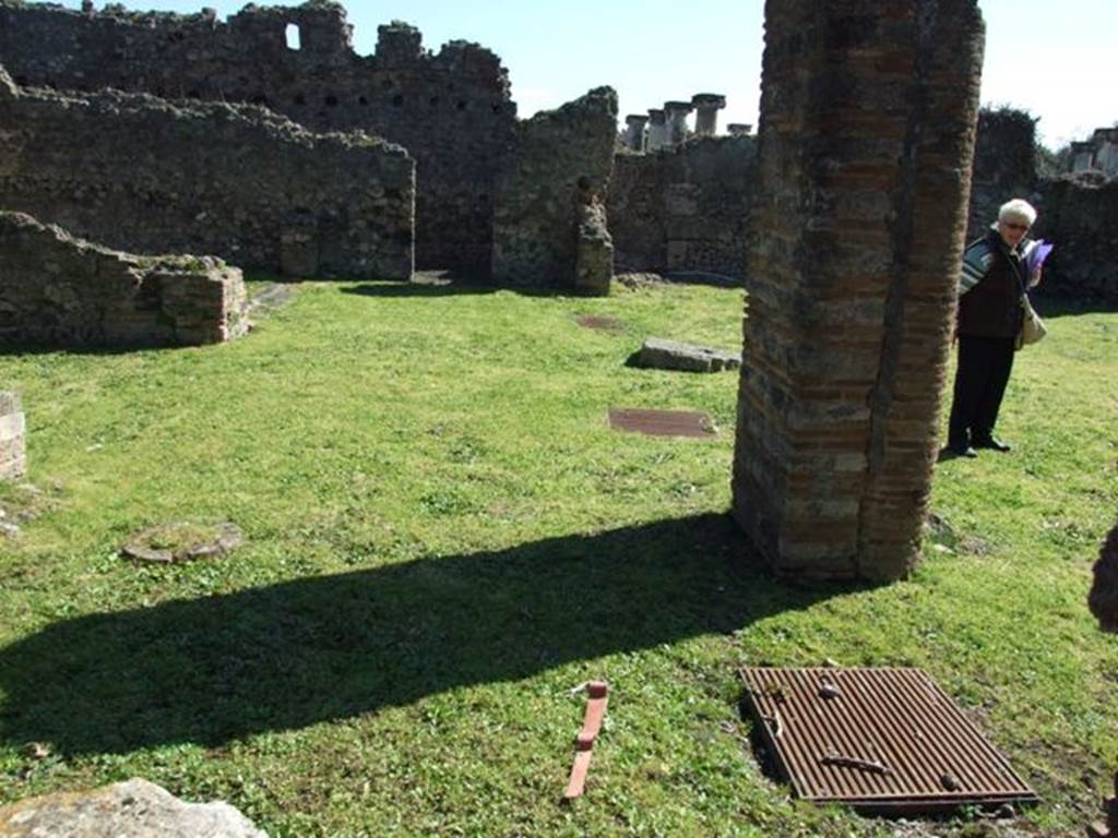 VIII.3.4 Pompeii.  March 2009.  Room 14.  North Portico, looking east towards corridor to entrance VIII.3.6.