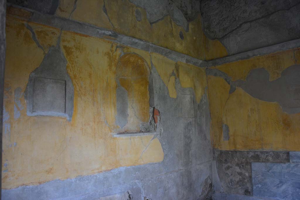 VIII.3.14 Pompeii. March 2019. Looking along south wall towards south-west corner of cubiculum.
Foto Annette Haug, ERC Grant 681269 DÉCOR.

