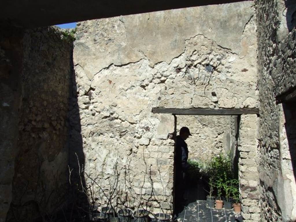 VIII.5.16 Pompeii.  March 2009.  Room 9, with Doorway to Room 10 and Room 11, Garden area.