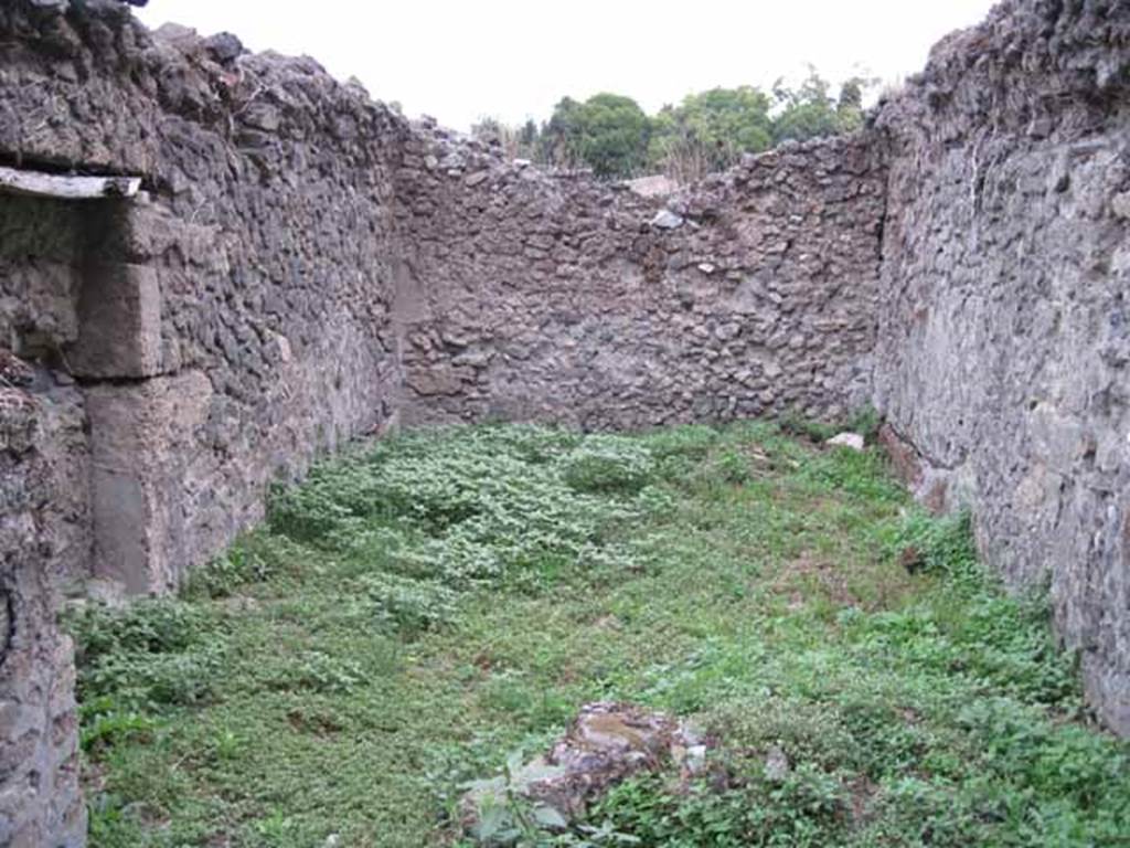 VIII.7.6 Pompeii. September 2010.  Looking east from portico through doorway of a large triclinium. Photo courtesy of Drew Baker.
