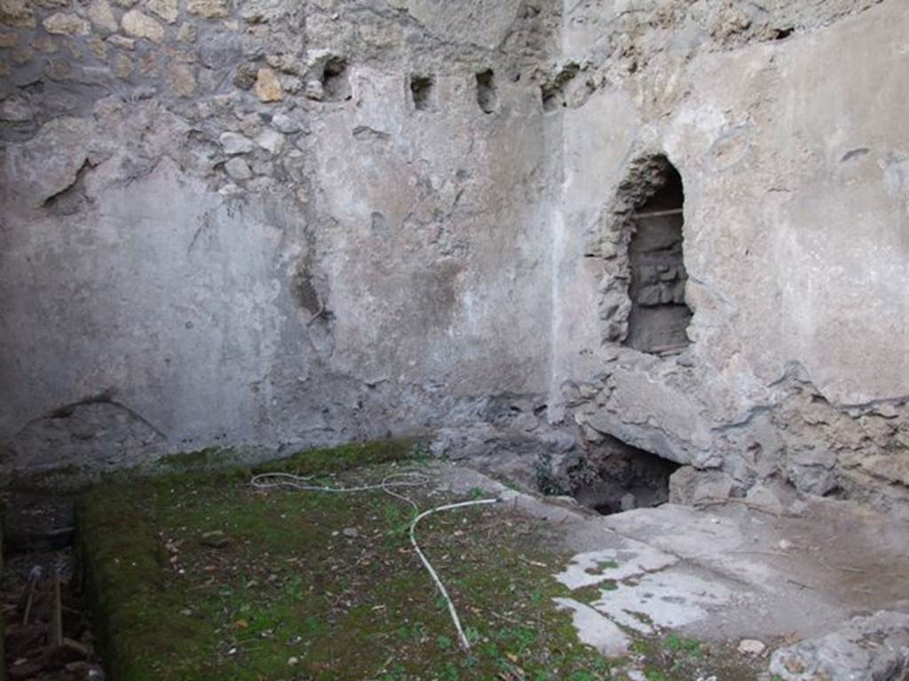 VIII.7.16 Pompeii.  December 2007. Latrine in north west corner.