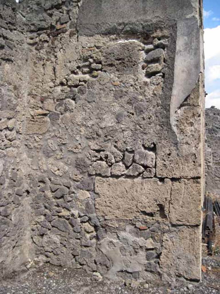 VIII.7.24 Pompeii. September 2010. East wall of ala, on north side of atrium. Photo courtesy of Drew Baker.
