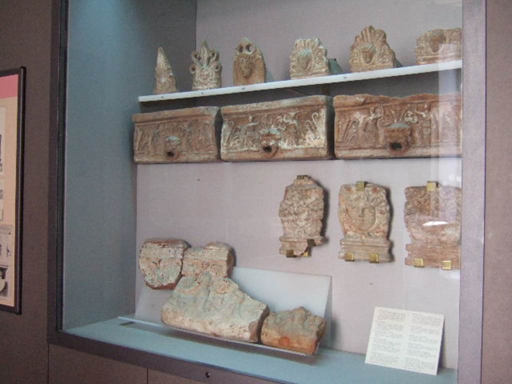 VIII.7.28 Pompeii. Guttering and roofing from temple. Now in Naples Archaeological Museum.