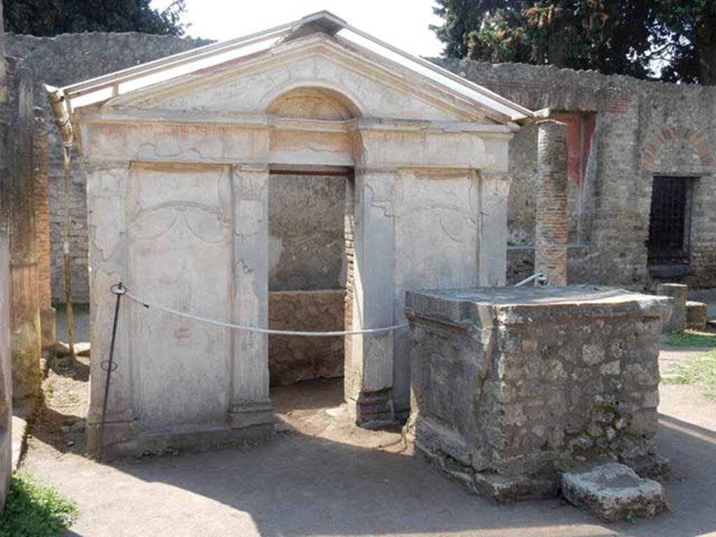 VIII.7.28, Pompeii. May 2015. North side of purgatorium. Photo courtesy of Buzz Ferebee.