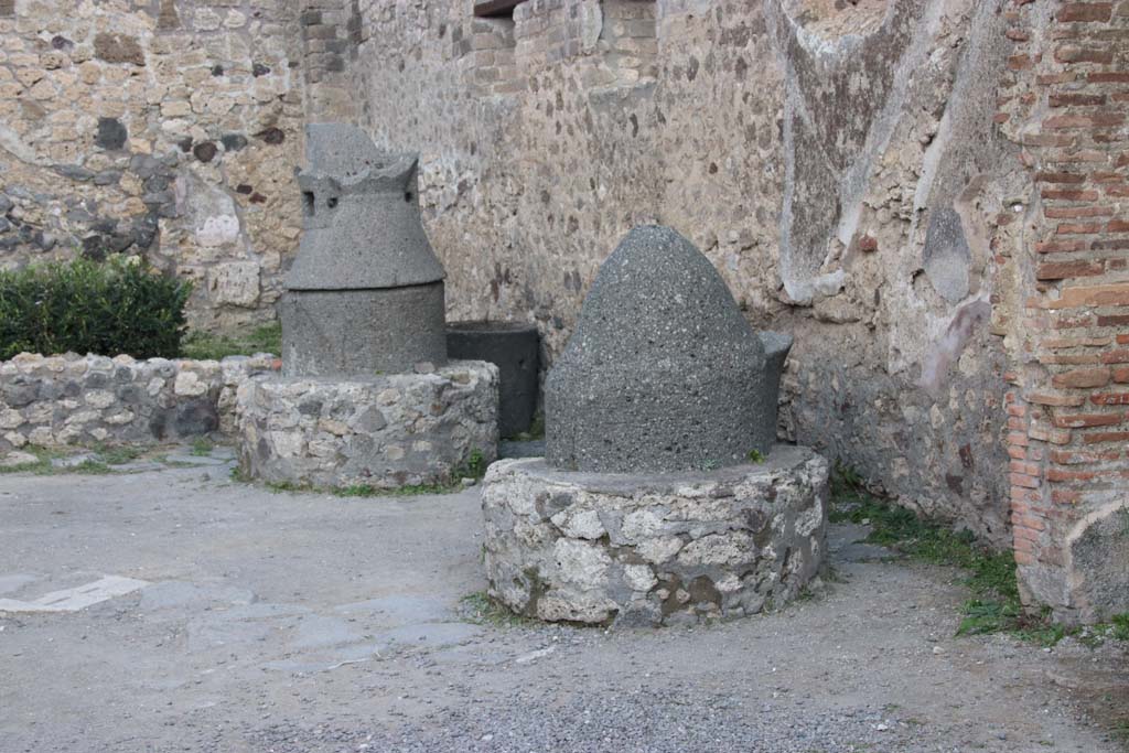 IX.1.3 Pompeii. September 2017. Mills against the south wall, at the rear of the bakery shop.
Photo courtesy of Klaus Heese.
