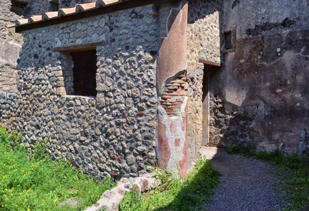 IX.1.12 Pompeii. April 2018. Looking towards cubiculum on east side of small peristyle. Photo courtesy of Ian Lycett-King.
Use is subject to Creative Commons Attribution-NonCommercial License v.4 International.