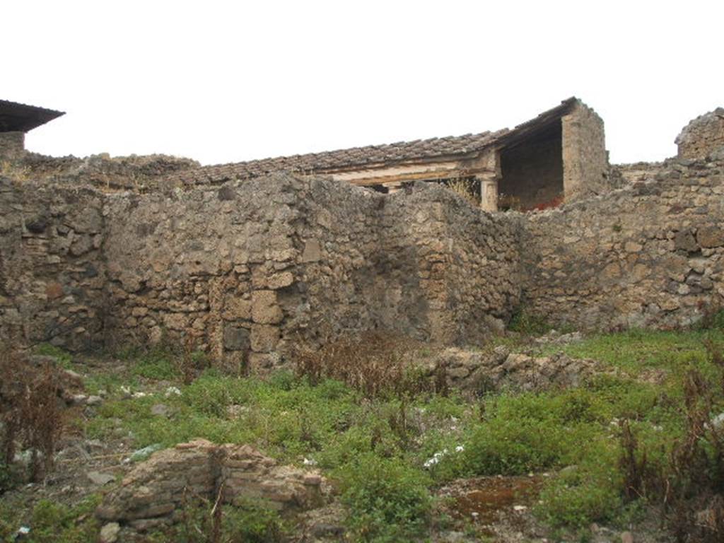 IX.1.28 Pompeii. May 2005. Looking north-west towards area of large stable.