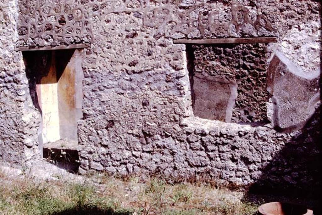 IX.2.5 Pompeii. 1966. South wall of garden area, with doorway and window to cubiculum. Photo by Stanley A. Jashemski.
Source: The Wilhelmina and Stanley A. Jashemski archive in the University of Maryland Library, Special Collections (See collection page) and made available under the Creative Commons Attribution-Non Commercial License v.4. See Licence and use details.
J66f0128
