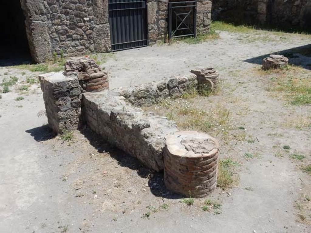 IX.2.27 Pompeii. May 2017. Looking south-east across the remains of the portico. 
Photo courtesy of Buzz Ferebee.
