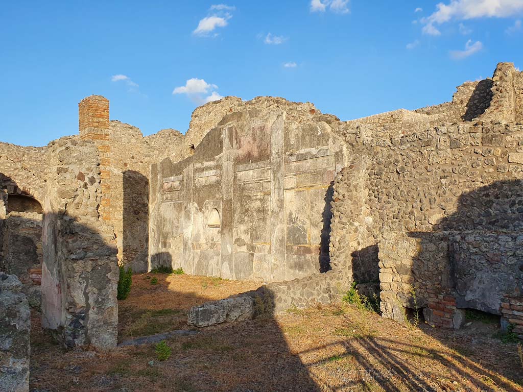 IX.3.2 Pompeii. September 2019. Looking south-east across garden area.
Foto Annette Haug, ERC Grant 681269 DÉCOR.
