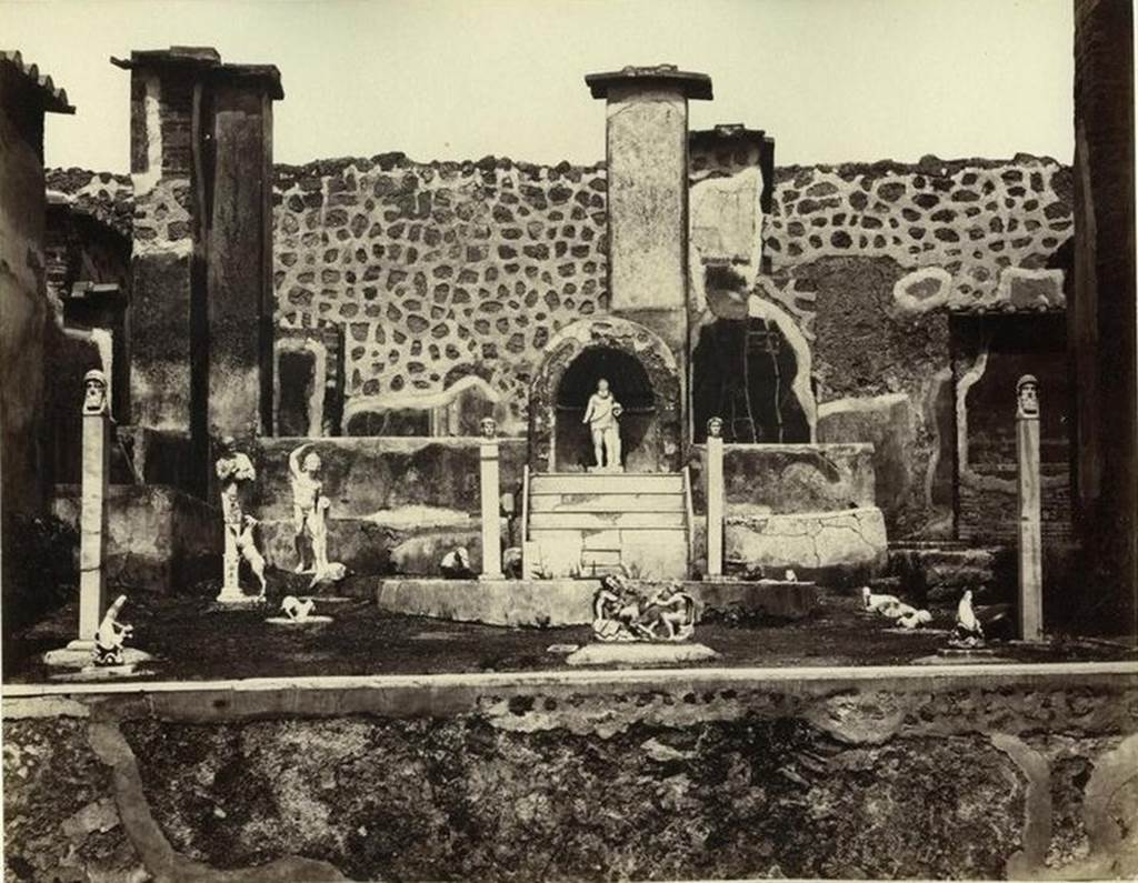 IX.3.5 Pompeii. Old undated photograph of garden area.