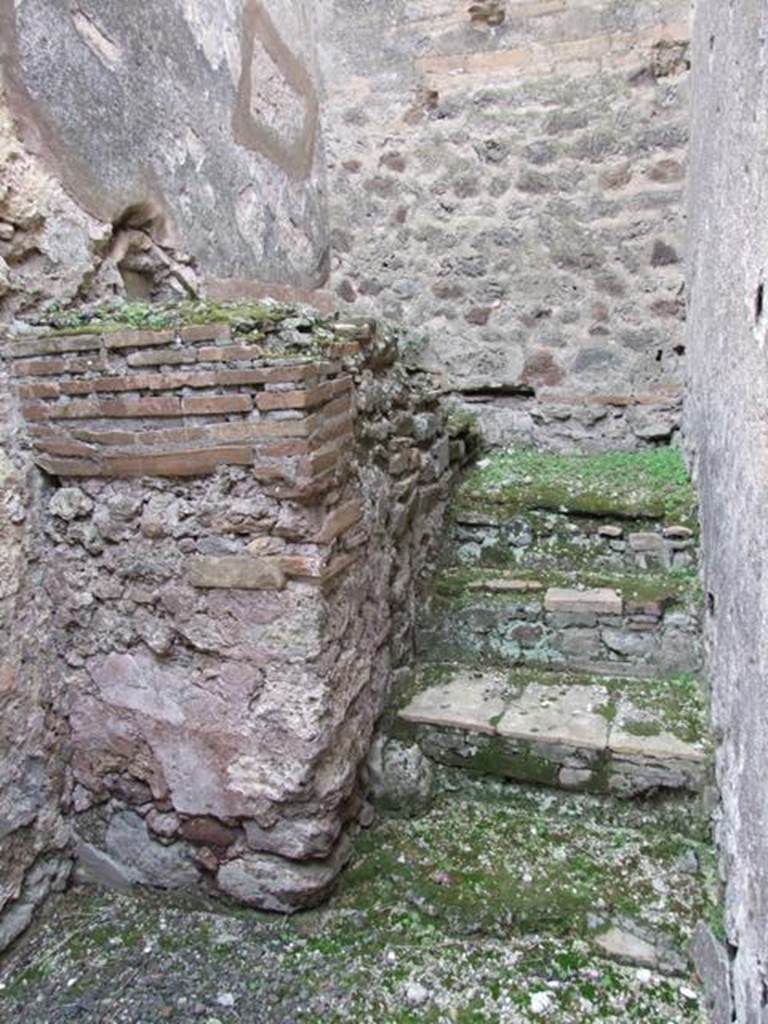 IX.5.2 Pompeii. December 2007. Room 13, stairs to upper floor.