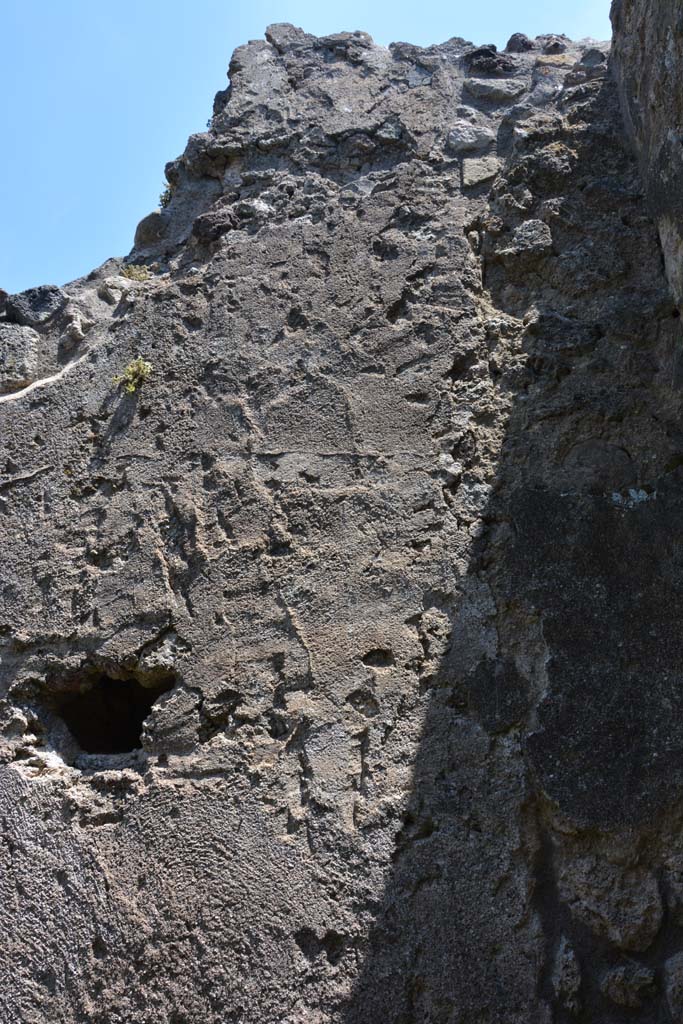 IX.5.2 Pompeii. May 2017. Peristyle p, upper east wall in south-east corner. 
Foto Christian Beck, ERC Grant 681269 DCOR.

