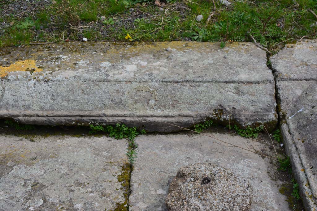 IX.5.2 Pompeii. March 2017. Room ‘b’, south-east corner of impluvium.
Foto Christian Beck, ERC Grant 681269 DÉCOR.
