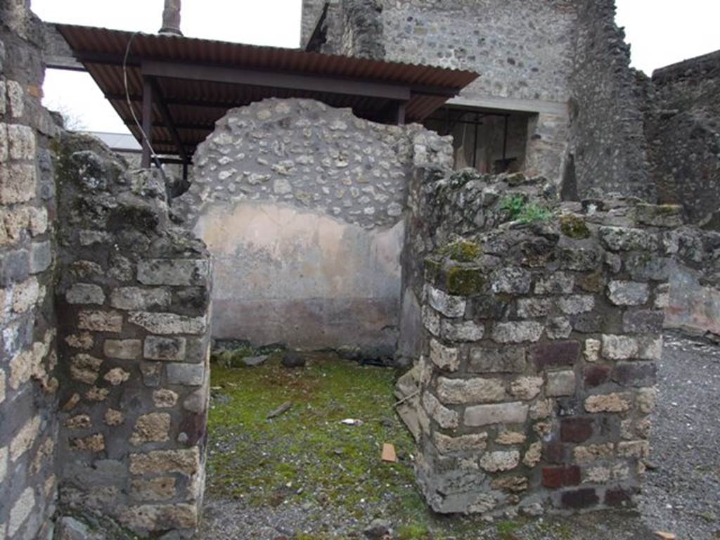 IX.8.6 Pompeii. March 2009.   Doorway to Room 53 of IX.8.3.    Looking south.