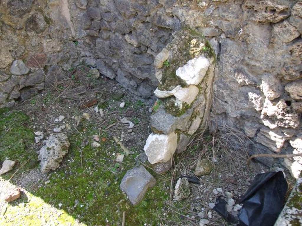 IX.9.g Pompeii.  March 2009.  Atrium.  Area in north west corner. Site of Latrine?