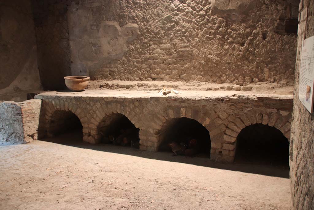 Villa San Marco, Stabiae, September 2019. Room 26, looking north-west towards vat and hearth in kitchen. Photo courtesy of Klaus Heese.