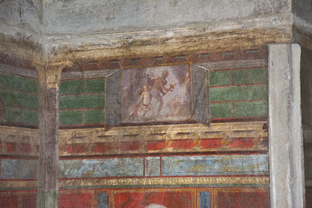 Villa of Mysteries, Pompeii. November 2017. Room 4, upper wall, north-east corner.
Painting of sacrifice of a pig to Priapus above the painting of Dionysus and Silenus.
Foto Annette Haug, ERC Grant 681269 DÉCOR.
