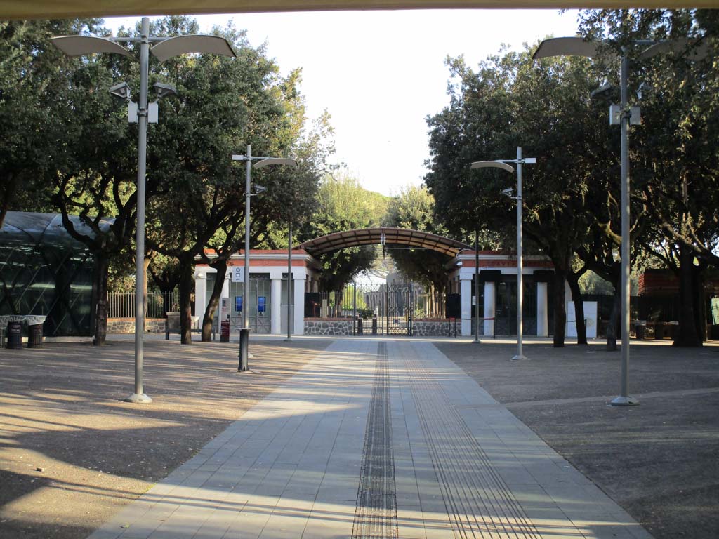 Piazza Anfiteatro. April 2019. Entrance to Pompei Scavi at north of Piazza. Photo courtesy of Rick Bauer.