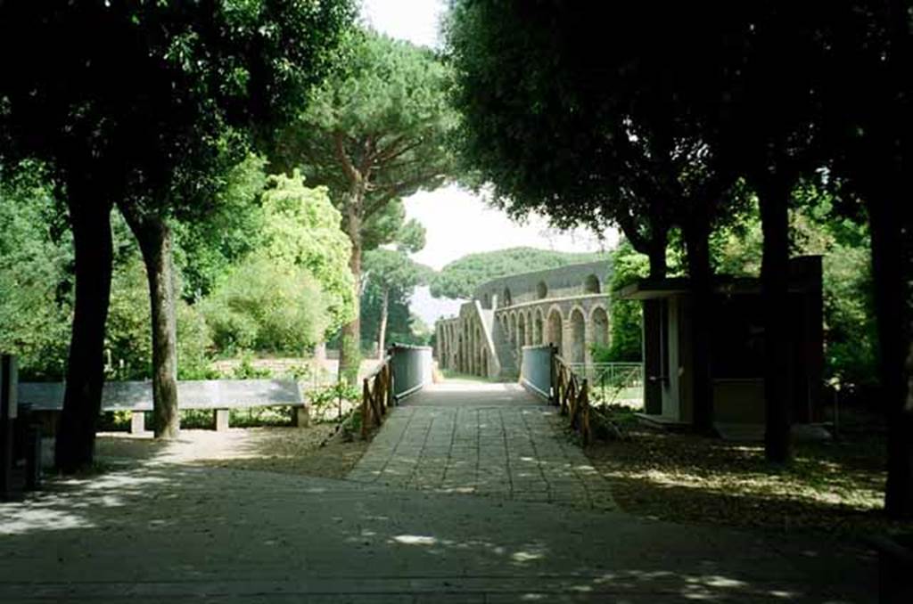 Piazza Anfiteatro. June  2010. Entrance to Pompei Scavi. New entrance ramp leading north to Piazzale Anfiteatro and Amphitheatre. Photo courtesy of Rick Bauer.