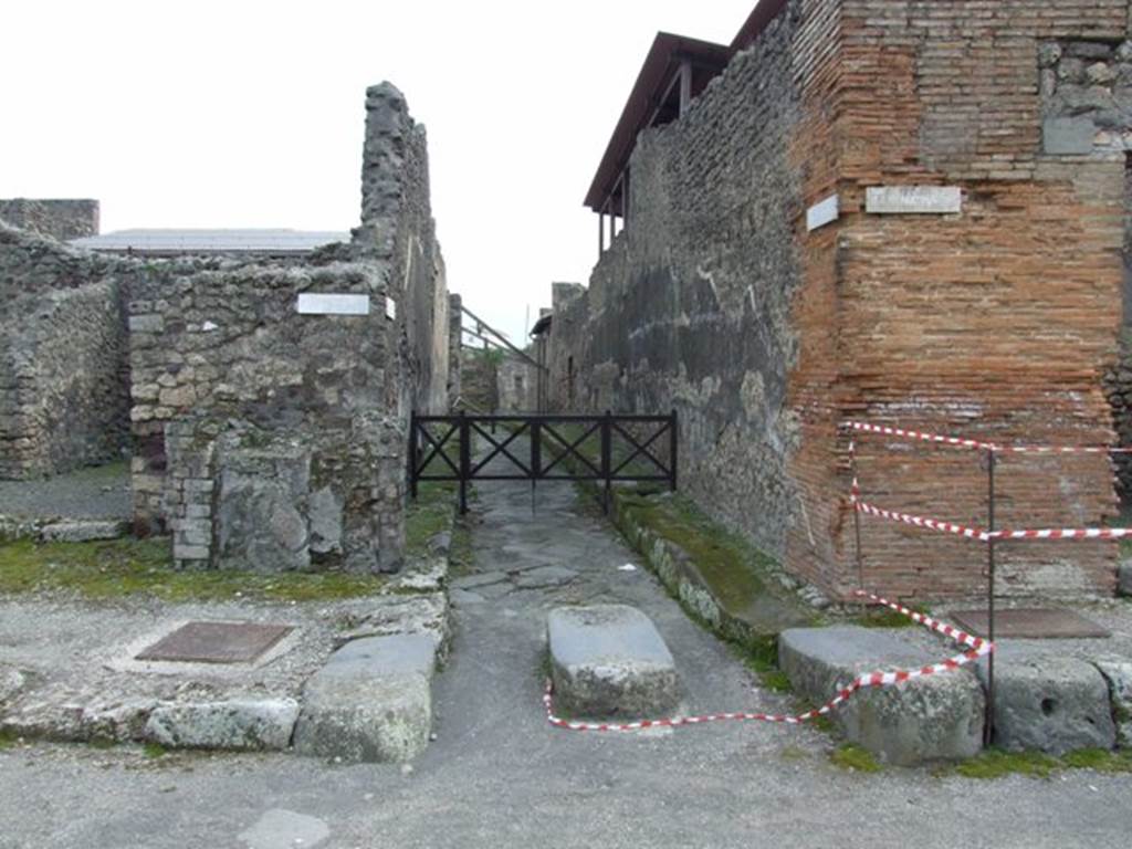 Vicolo del Centenario. South side of Via di Nola.  March 2009.