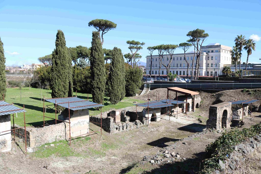 FPNC Pompeii, brick wall on left. February 2020. Looking north-east. Photo courtesy of Aude Durand.

