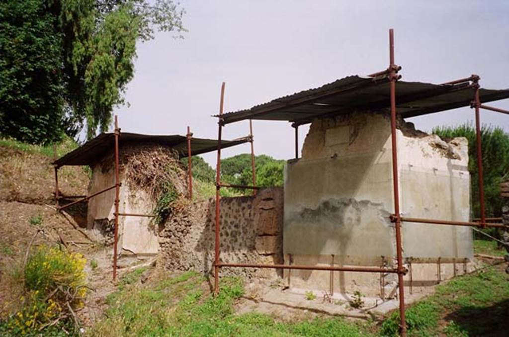 FPNC Pompeii. June 2010. South wall of tomb between FPNA and FPND. Photo courtesy of Rick Bauer.