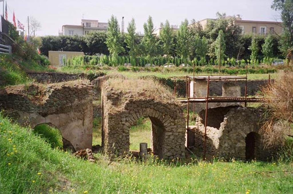 FPNG Pompeii. June 2010. North side of tomb on right with scaffolding. Photo courtesy of Rick Bauer.