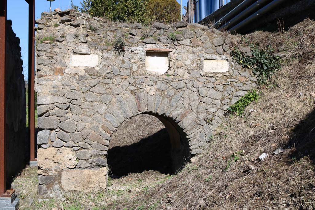 FPNI Pompeii, at east end of north side. February 2020. Photo courtesy of Aude Durand.