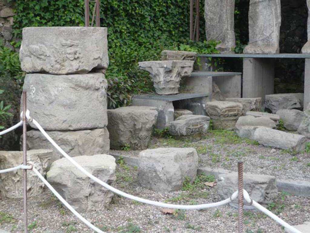 Pompeii Porta Nocera. May 2011. Display area for a few of the items found in and near the tombs. Photo courtesy of Buzz Ferebee.
