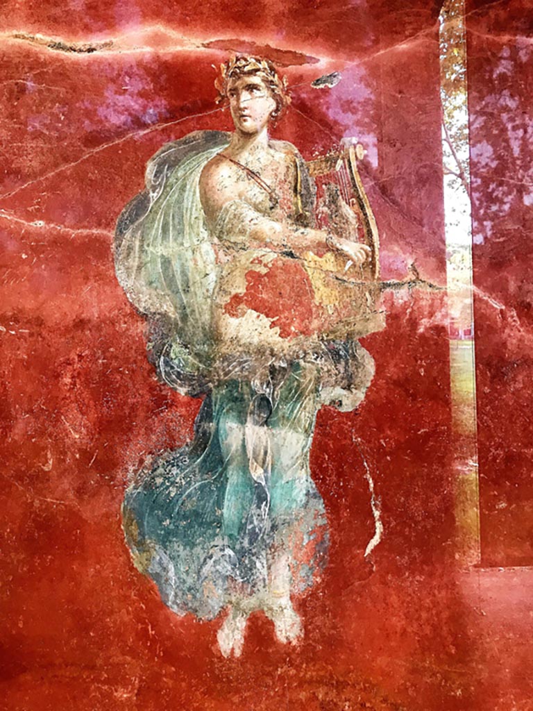 Complesso dei triclini in località Moregine a Pompei. December 2019. 
Triclinium A, north wall, Apollo with cithara. Photo courtesy of Giuseppe Ciaramella.
