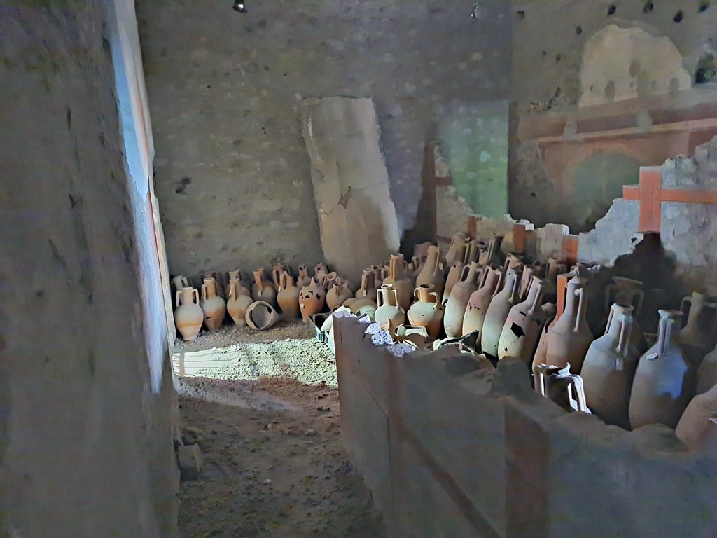 Oplontis Villa of Poppea, October 2023. 
Room 22, looking south through doorway. Photo courtesy of Giuseppe Ciaramella. 
