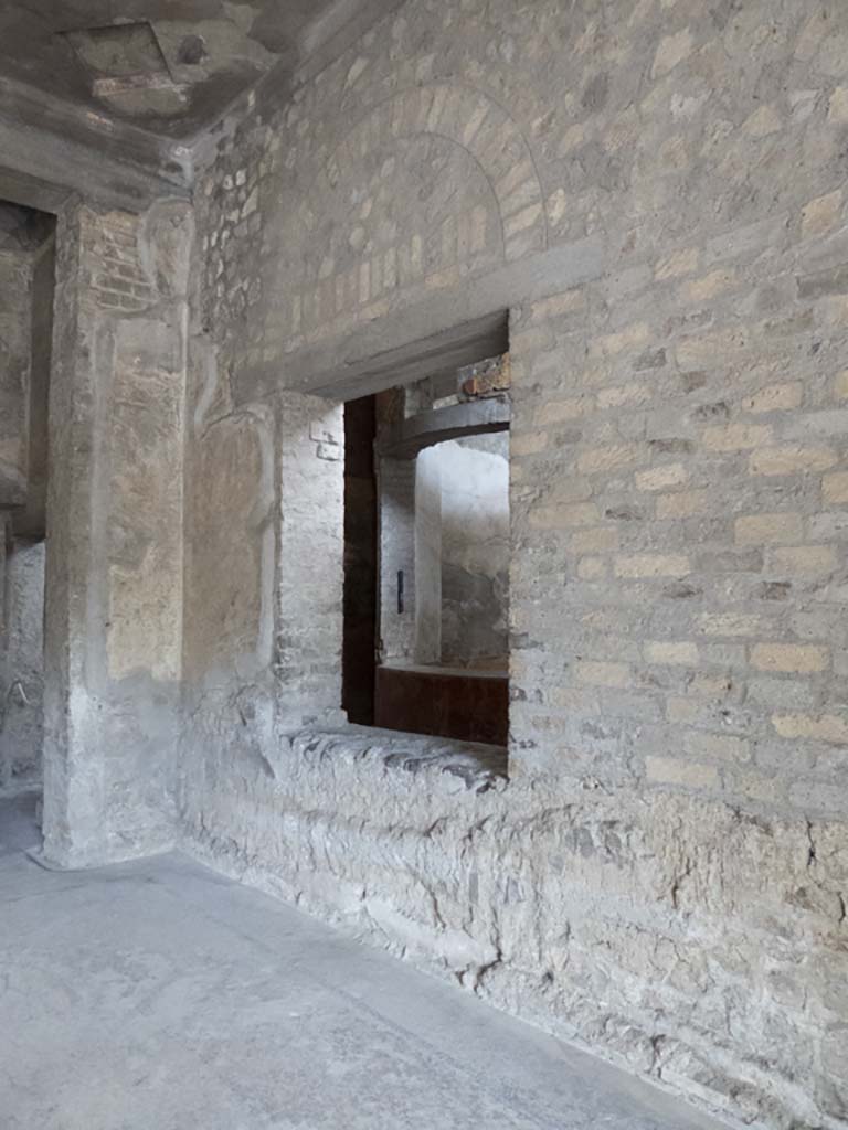 Oplontis Villa of Poppea, September 2017. 
Room 74, looking towards north wall, with window to garden room 87.
Foto Annette Haug, ERC Grant 681269 DÉCOR.
